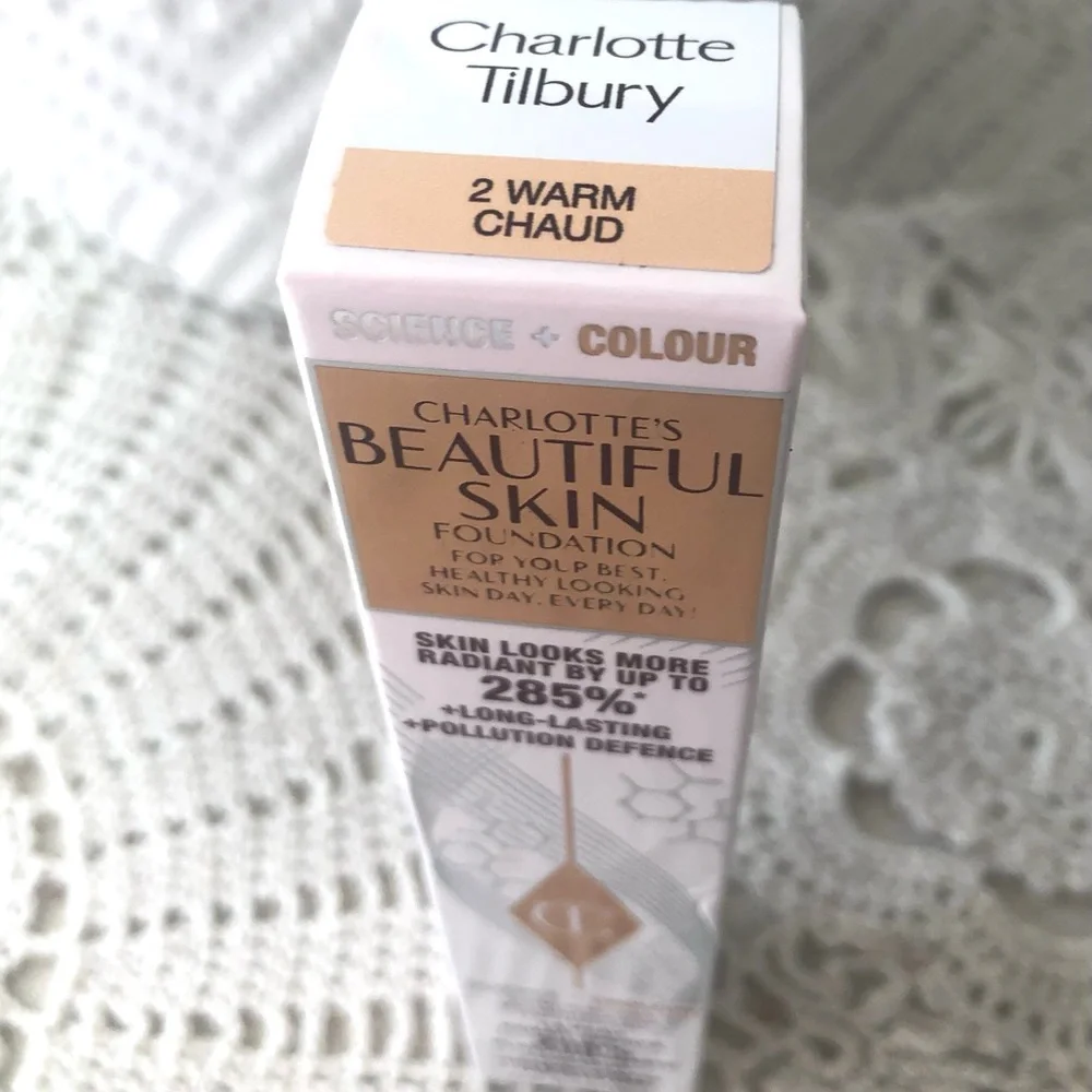 76-CHARLOTTE TIBURY 2 WARM SKIN MEDIUM COVERAGE LIQUID FOUNDATION - Picture 7 of 8